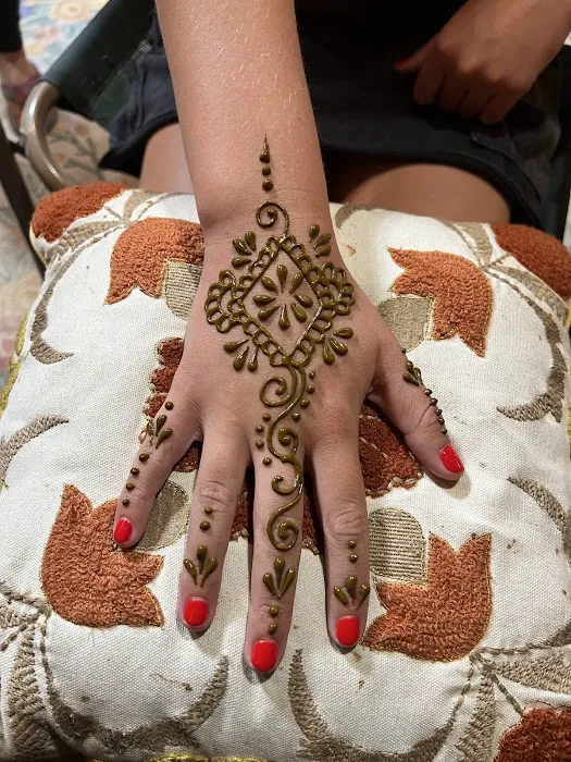 100% natural henna tattoos 8