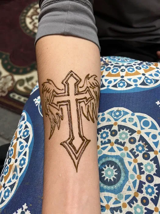 100% natural henna tattoos 3