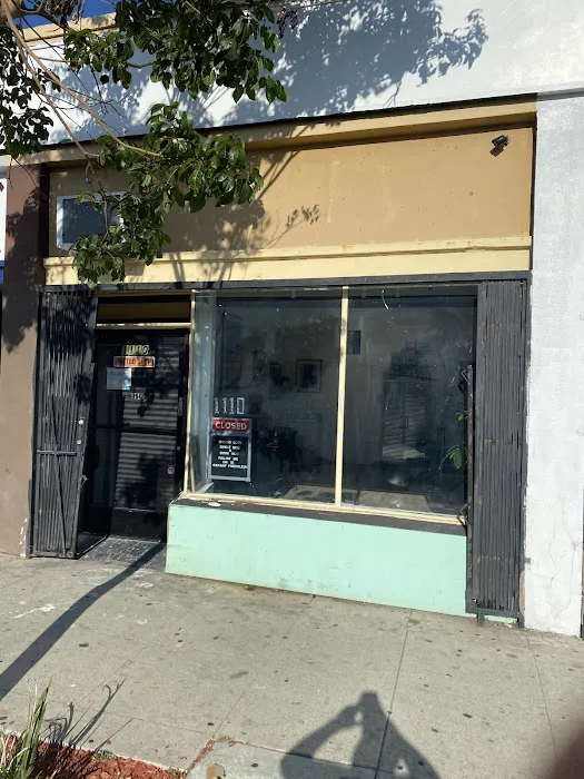 1110 Tattoo parlor 9