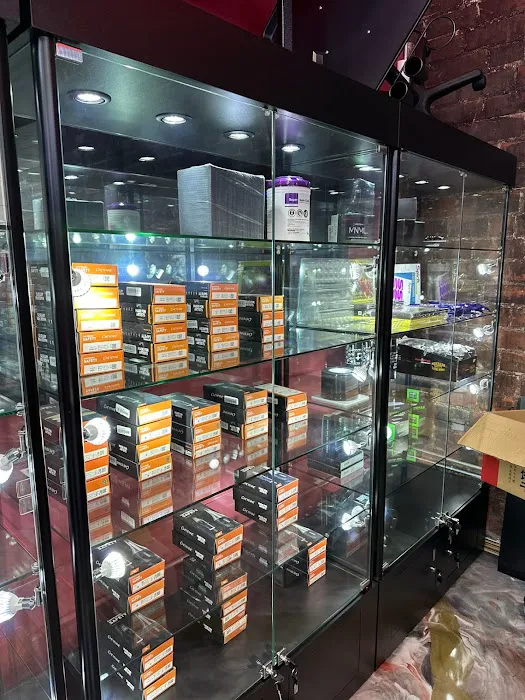 Brown Pride Tattoo & Piercing Shop 2