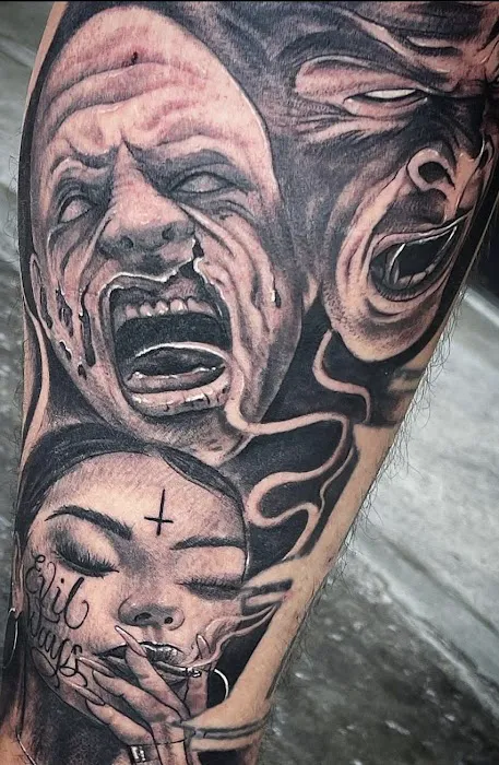 Living Dreams Tattoo Shop 3