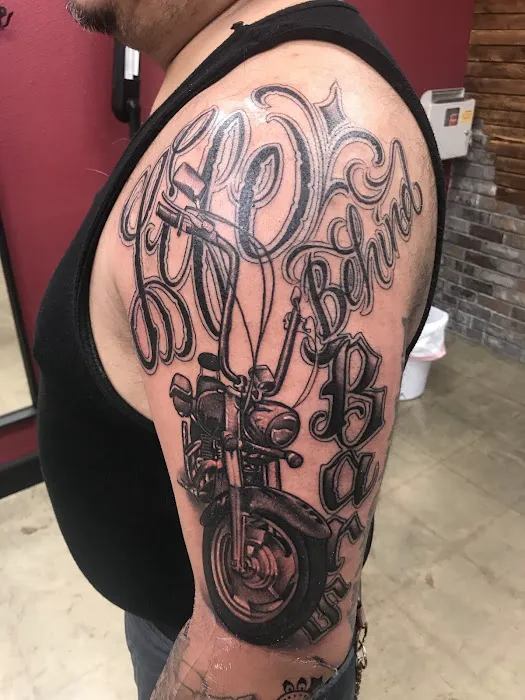 Tommy Montoya's Klockwork Tattoo Club 8