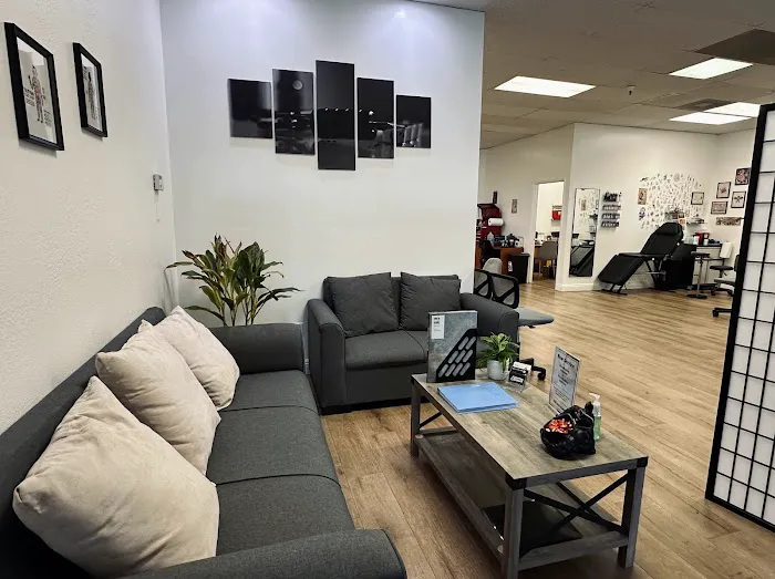 Golden Eye Tattoo Studio 5