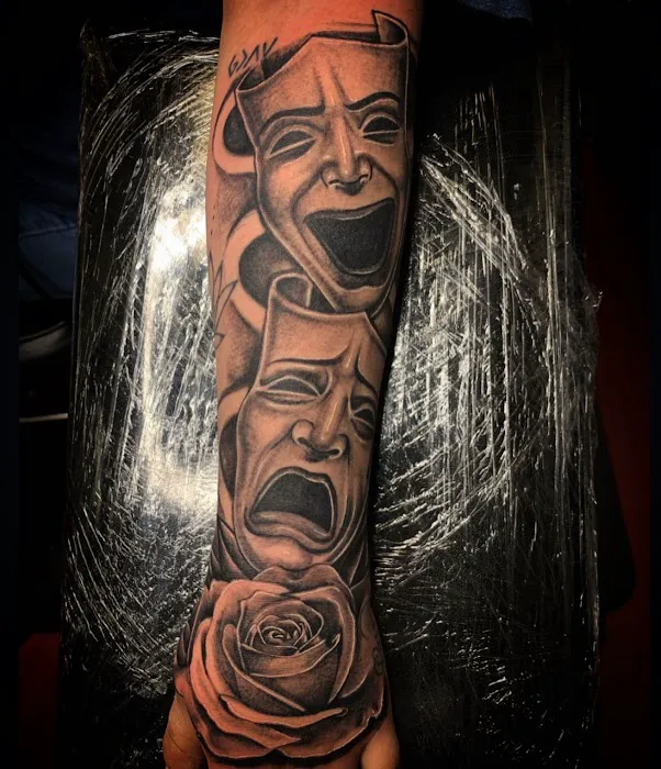 Loko Life Tattoo Studio 3