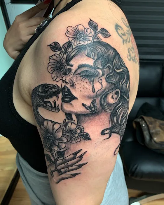 Loko Life Tattoo Studio 2