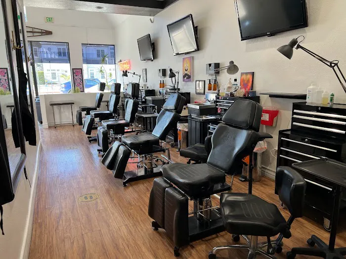 Hermosa Ink Collective: Tattoo & Piercing 7