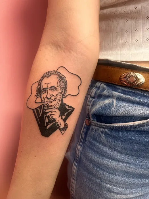 Little Annie Motel Tattoo Parlor 6