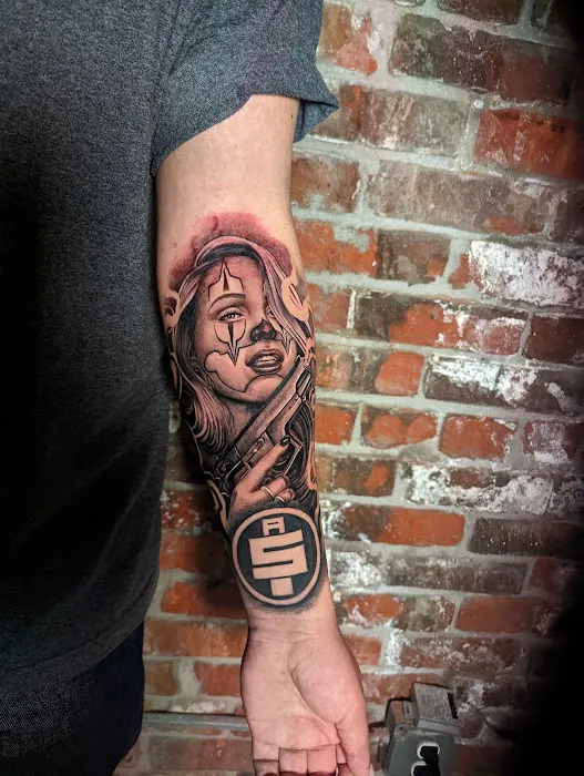 LACY STREET TATTOO 0