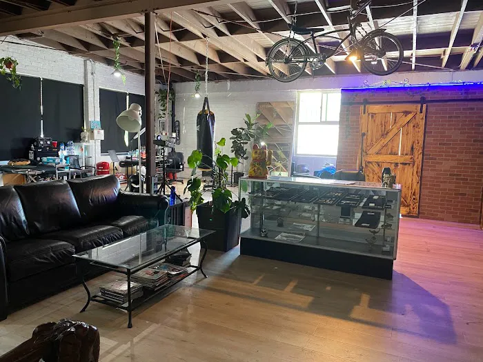 XY Tattoo Studio 5