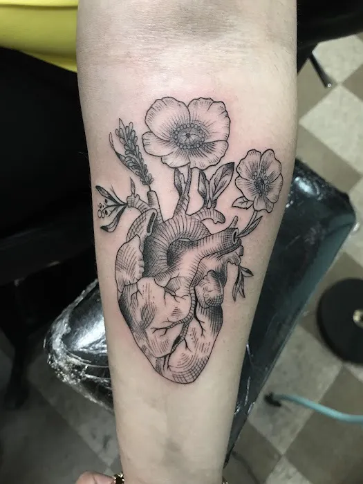 XY Tattoo Studio 6