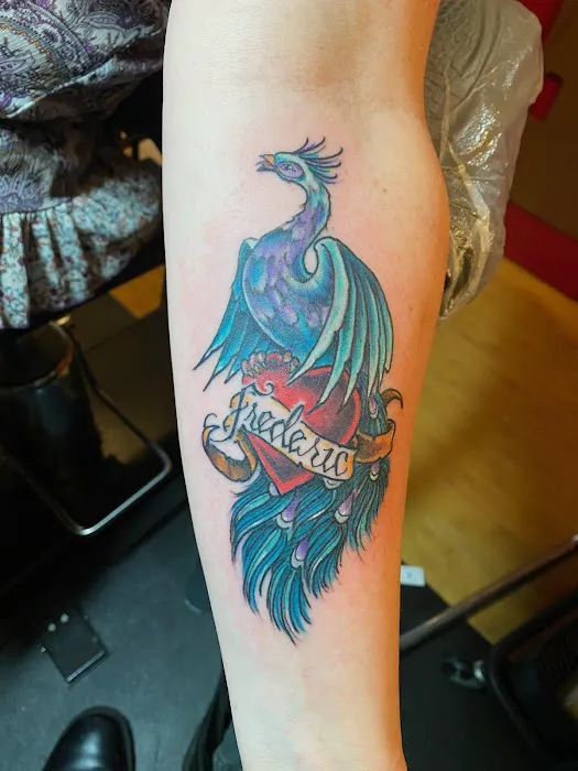 Vintage Tattoo Art Parlor 4
