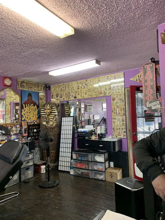 Tattoo Love & Body Piercing Co. 0