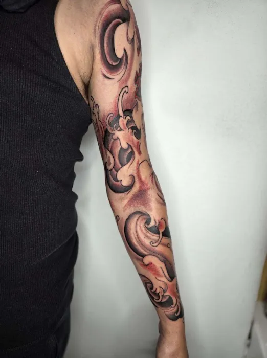 Tattoo Love & Body Piercing Co. 6