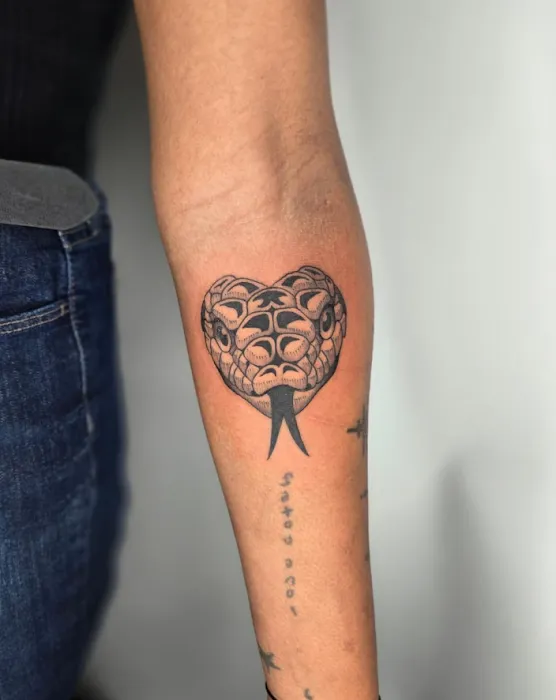 Tattoo Love & Body Piercing Co. 5