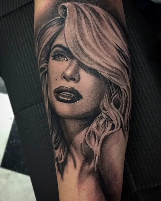 KULTURA INK TATTOO STUDIO 7