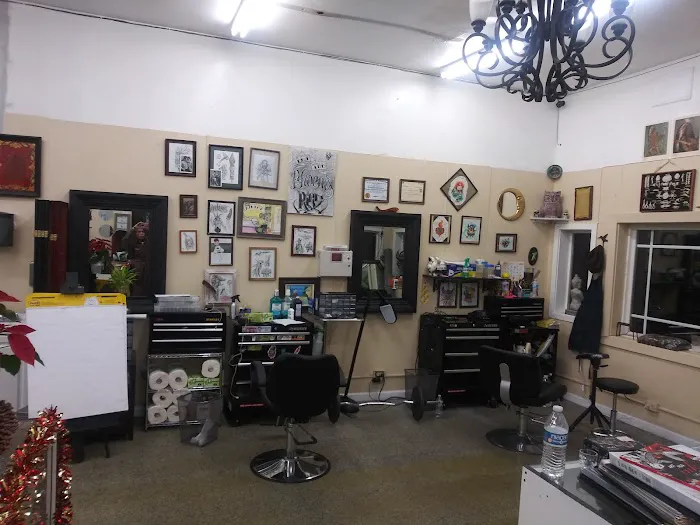 ADDICTIVE INK Tattoo, Piercing & Hair Studio 9