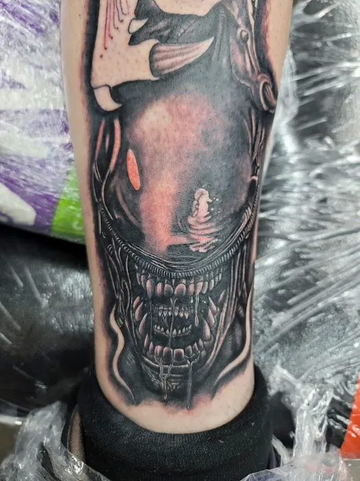 End Of Times Tattoo Studio 7