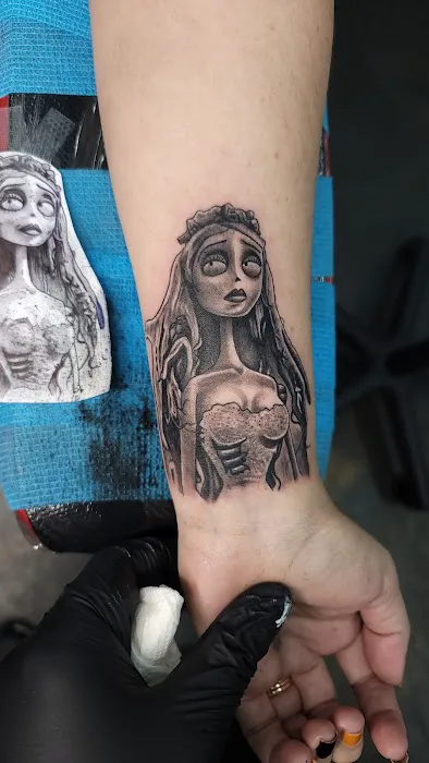 End Of Times Tattoo Studio 8