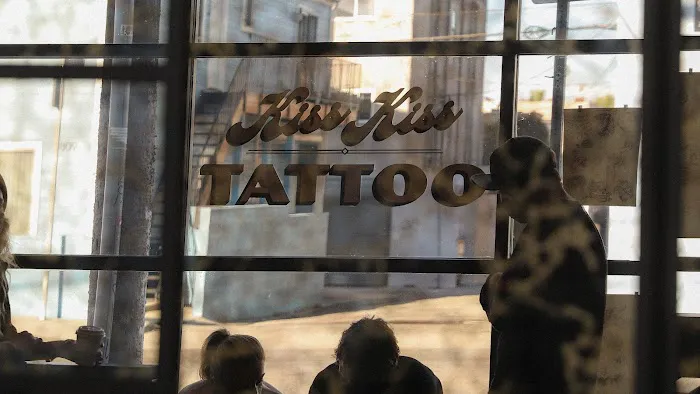 KISS KISS TATTOO 4