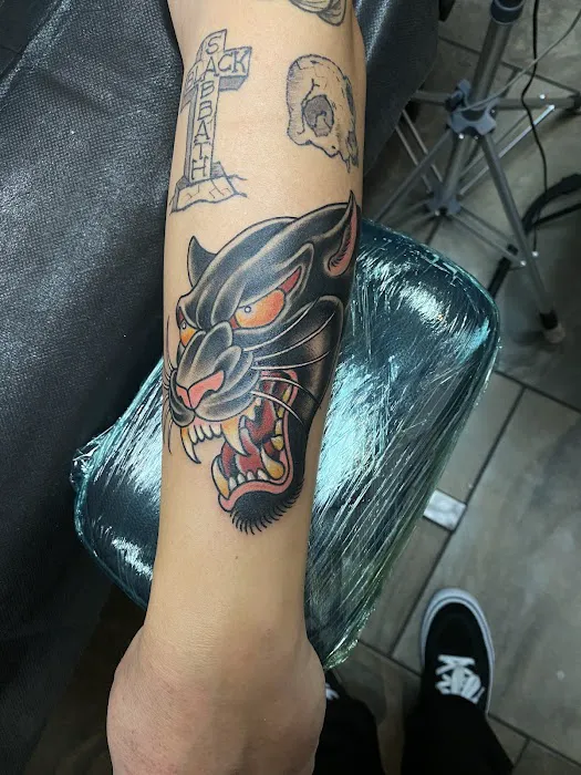 The Clever Hand Tattoo 4