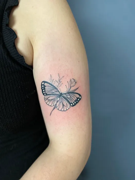 Jane's Ink Tattoo Shop 5