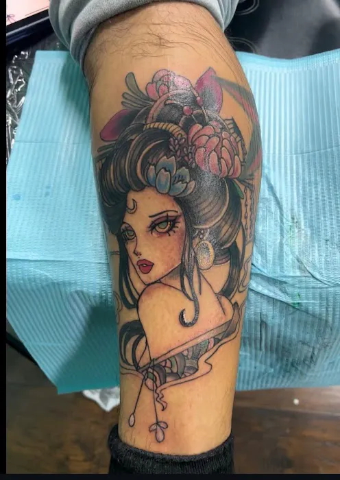 Old Tiger Tattoo Studio 5