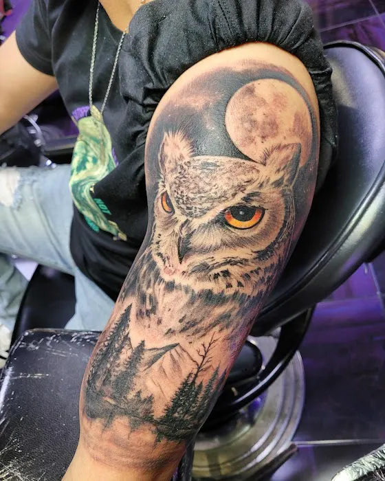 Jackie's Tattoo & Hair Design 8