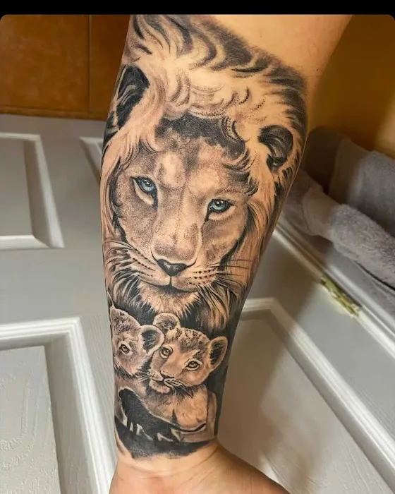 Jackie's Tattoo & Hair Design 4