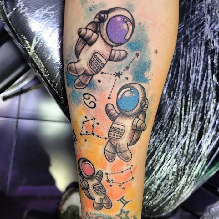 Jackie's Tattoo & Hair Design 9