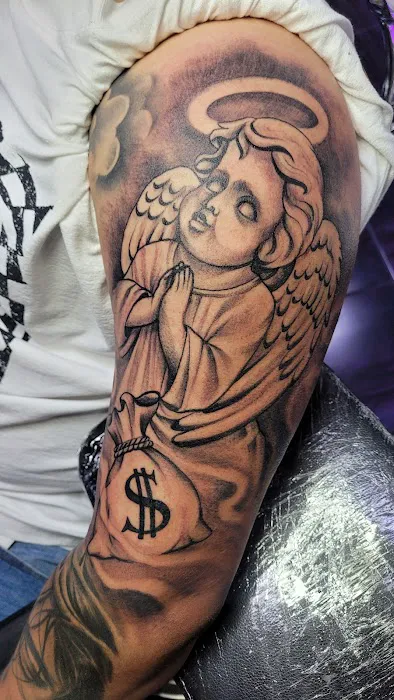 Jackie's Tattoo & Hair Design 6