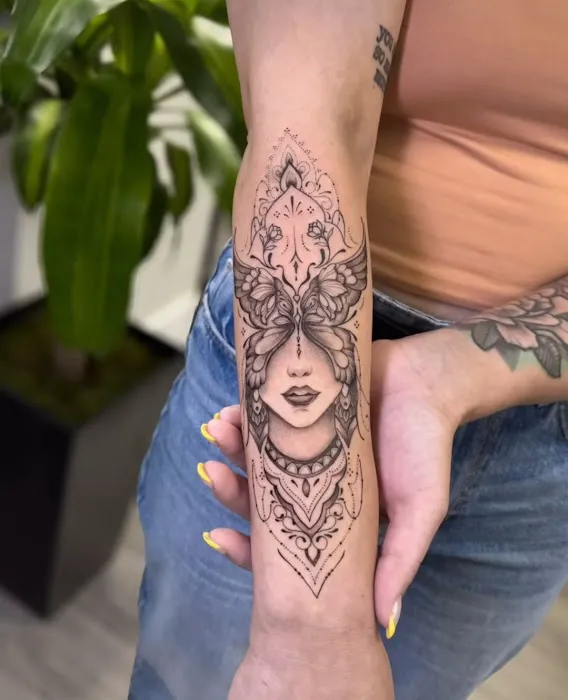 Ink Monkey Tattoo and Piercing 8