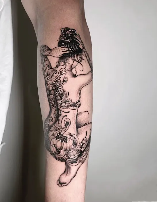 Mia's tattoo 5