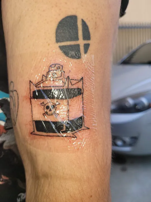 Skin Deep Tattoo & Piercing 5