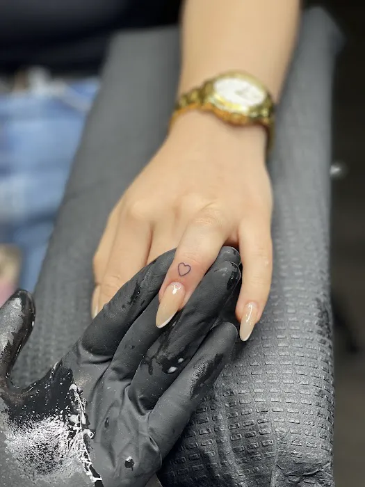 Skin Deep Tattoo & Piercing 3