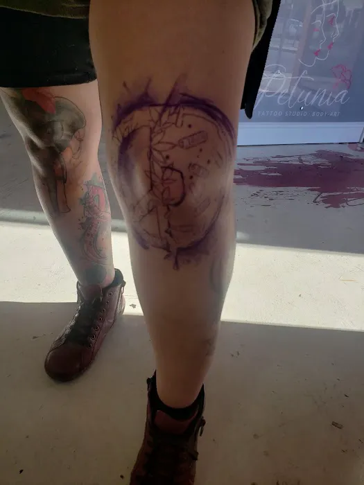 Petunia Twins Ink 2