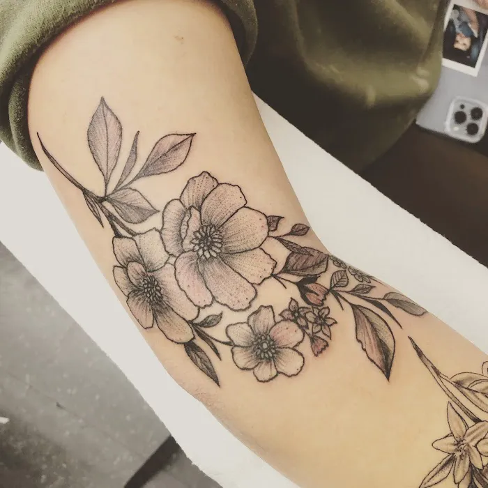 Cahuengawood Tattoo and Body Piercing 4