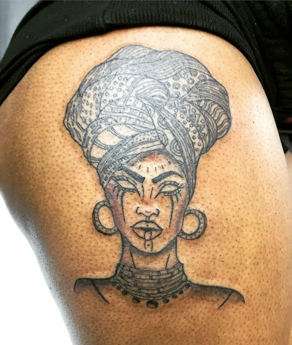 Cahuengawood Tattoo and Body Piercing 7