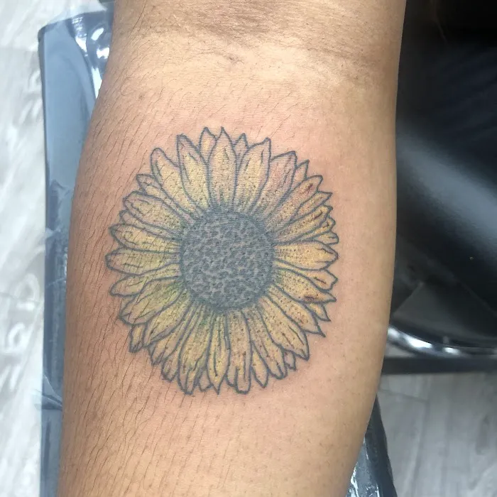 Cahuengawood Tattoo and Body Piercing 6