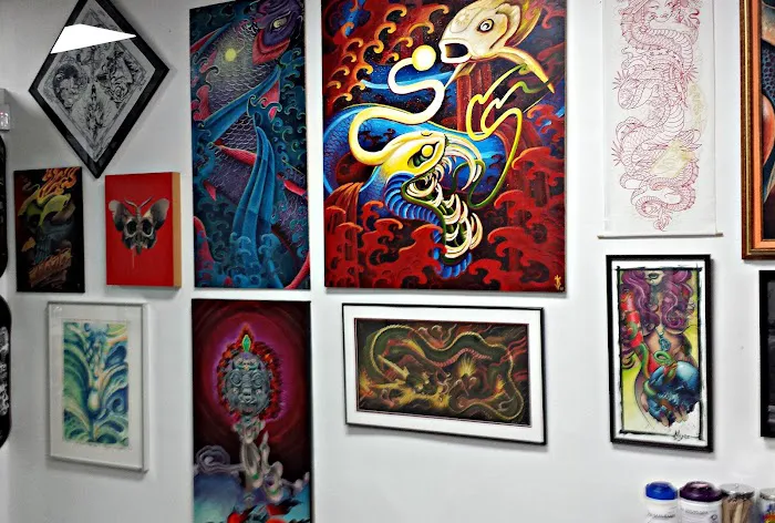 Solid Gallery One 3