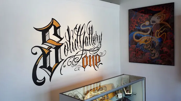 Solid Gallery One 1