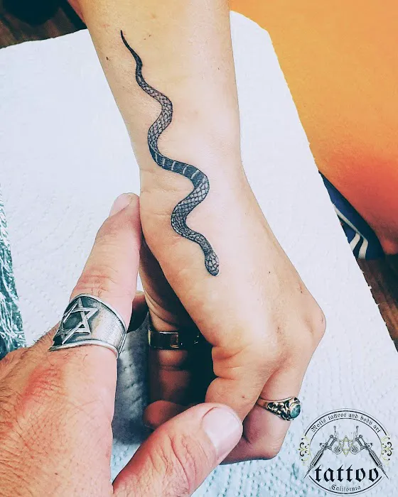 Motis Tattoos 1