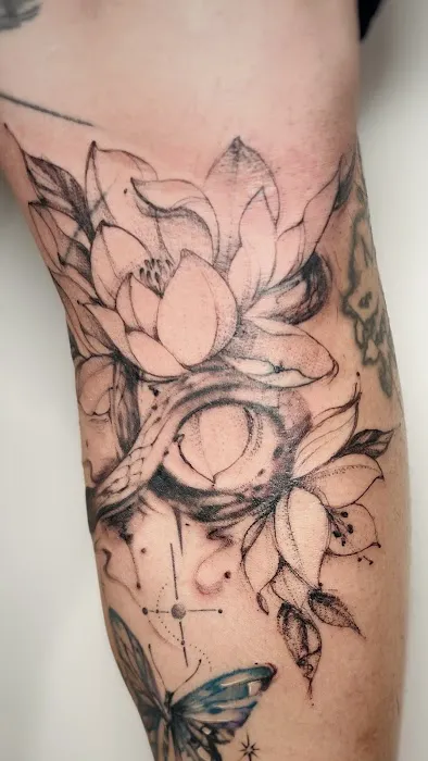 The Story Blossom Tattoo Studio 4