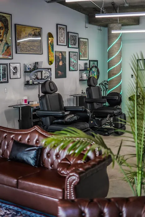 Thirty One Tattoo Shop 4
