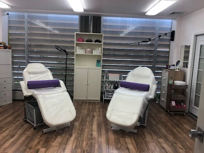 Farrah Forster Permanent Makeup & Skincare 1