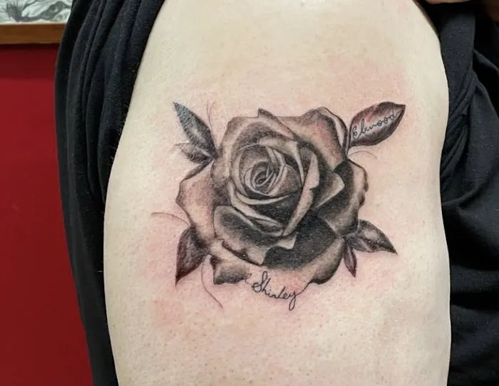 Lunainked Tattoo studio 8