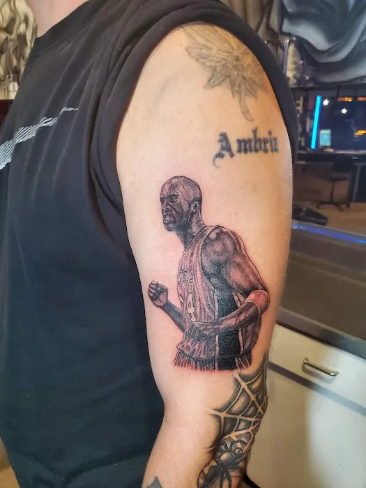 American Ink Tattoo Studio 4