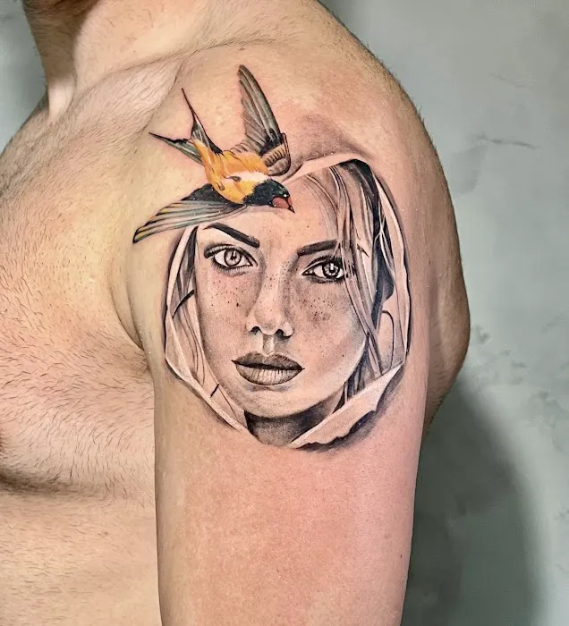 Costello Tattoo & Piercing Studio 7