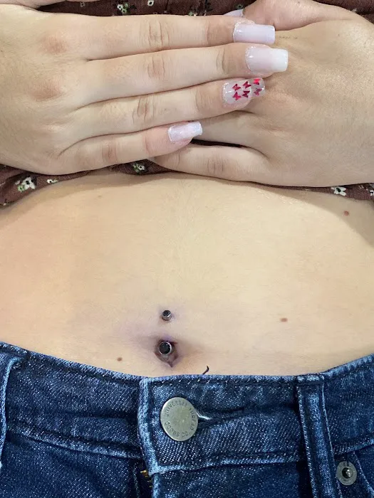 Queens of Needles Tattoo Shop 3
