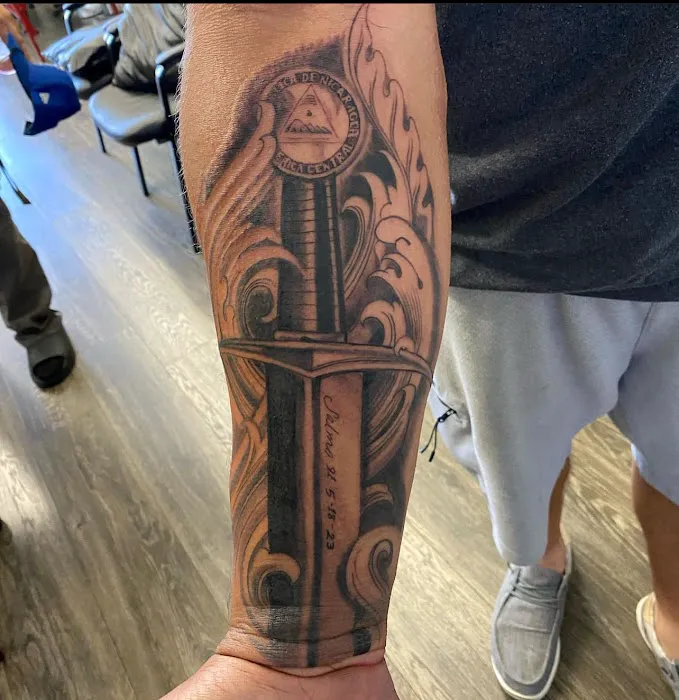 Tiger Eye Tattoo Studio 2