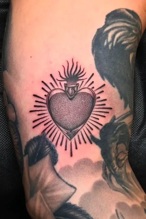 The golden egg tattoo studio 7